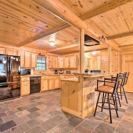 Broken Bow Retreat On 2 Acres With Hot Tub And Deck! 빌라 외부 사진