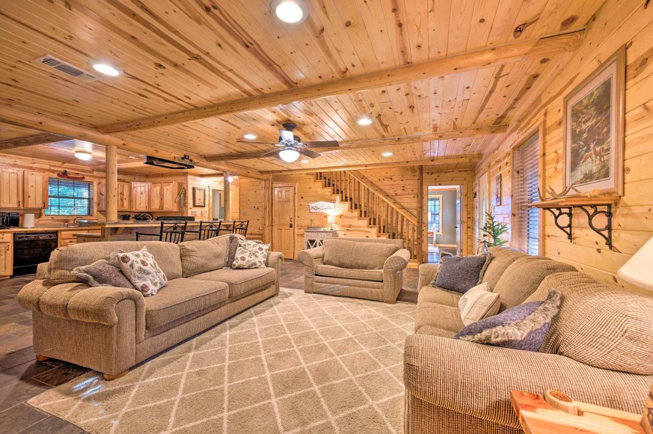 Broken Bow Retreat On 2 Acres With Hot Tub And Deck! 빌라 외부 사진