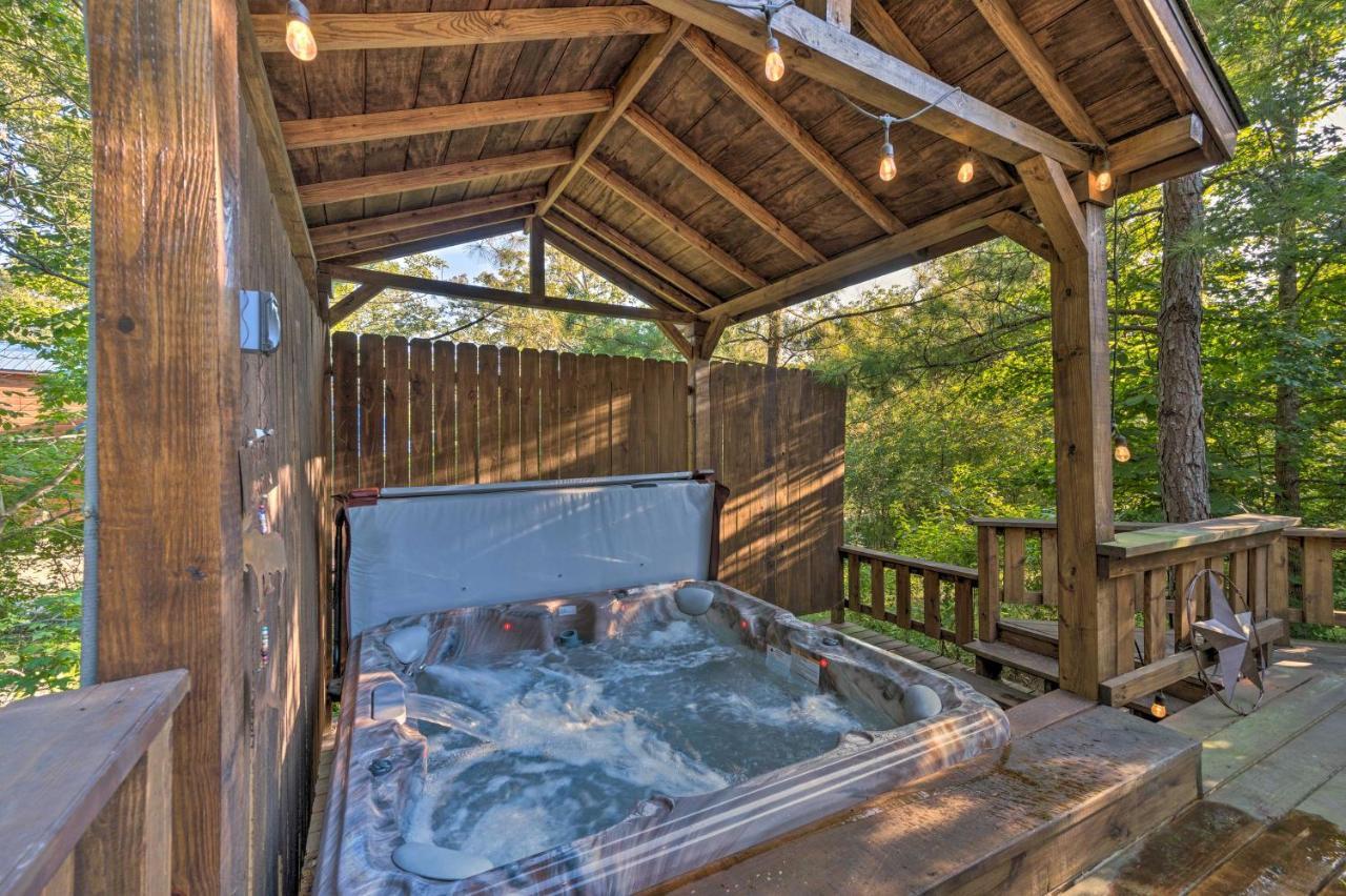 Broken Bow Retreat On 2 Acres With Hot Tub And Deck! 빌라 외부 사진